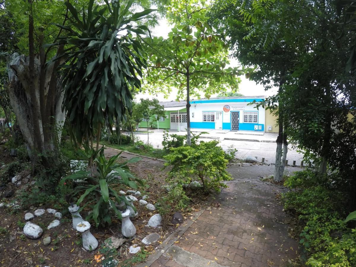 Backpackers And Travellers Hostel Neiva  Exterior photo
